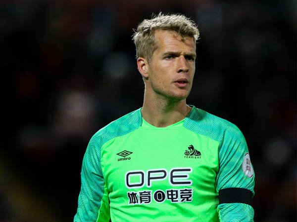 Cari Kiper Cadangan, Everton Ingin Datangkan Jonas Lossl