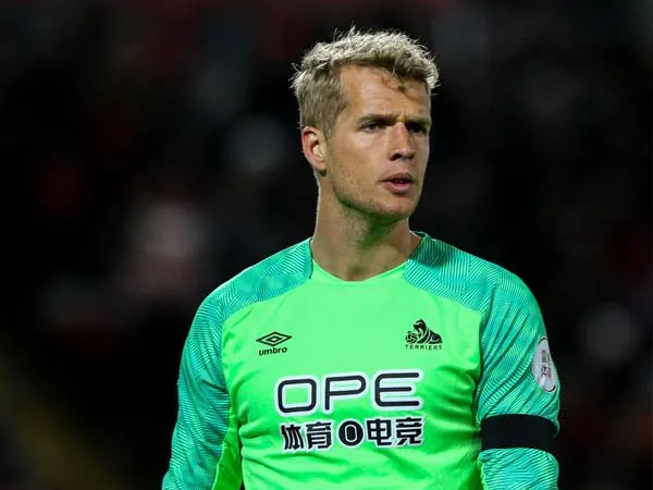 Cari Kiper Cadangan, Everton Ingin Datangkan Jonas Lossl