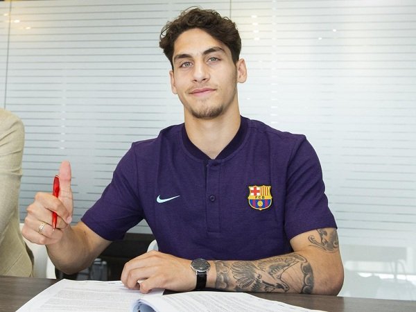 Barcelona Resmi Rekrut Gelandang Belia asal Belanda