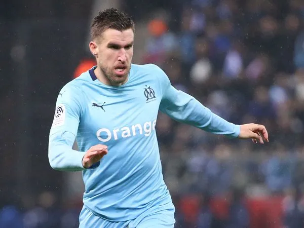 MU Buka Wacana Pinjam Strootman dari Marseille