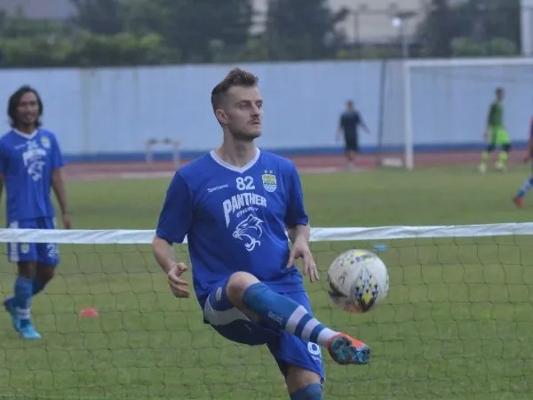 Komentar Mihelic Lakoni Laga Tandang Perdana Bareng Persib