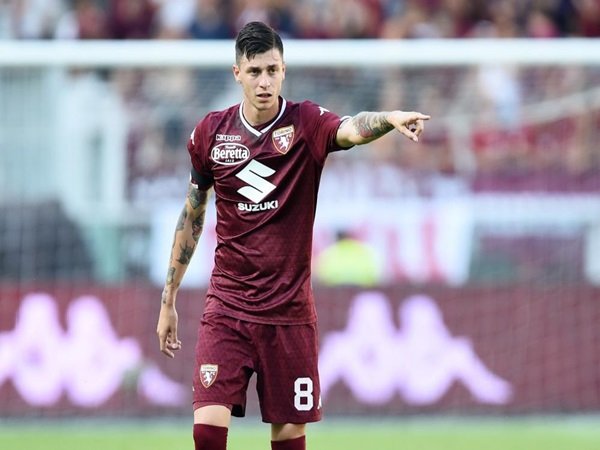 Lazio Minati Servis Gelandang Torino