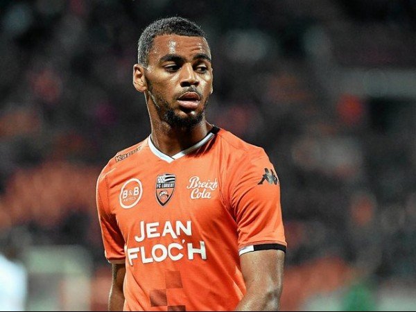 Arsenal Naikkan Tawaran untuk Alexis Claude-Maurice