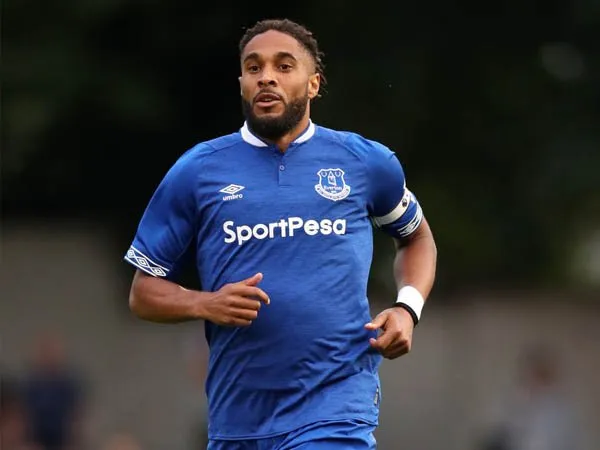 Ashley Williams Resmi Tinggalkan Everton