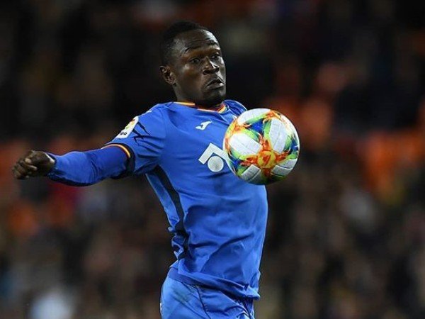 Everton Ungguli Arsenal dalam Pengejaran Djene Dakonam