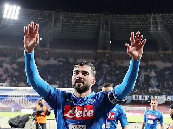 Villarreal Segera Rekrut Raul Albiol dari Napoli