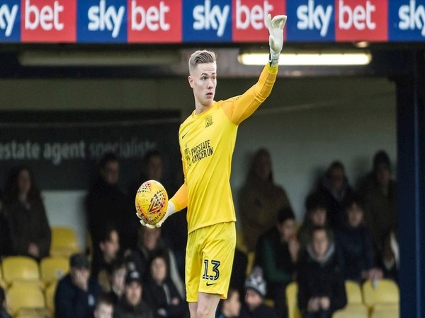 Tottenham Incar Kiper Muda Milik Southend, Nathan Bishop