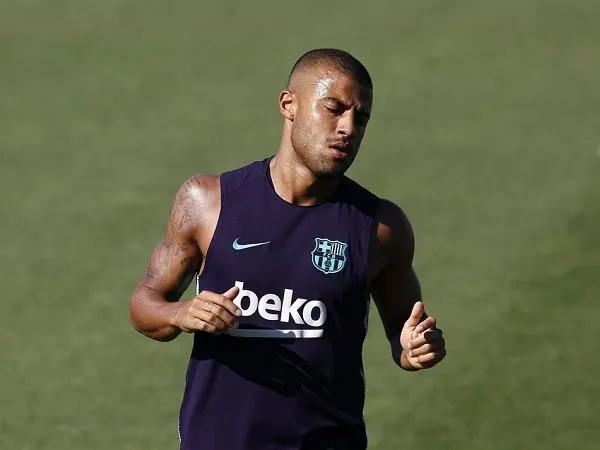 Valencia Negosiasikan Transfer Rafinha dengan Barcelona