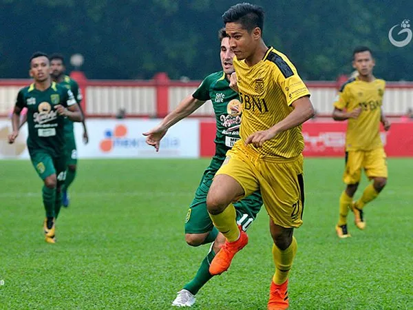 Jamu Persela, Dua Penggawa Lini Pertahanan Bhayangkara FC Absen
