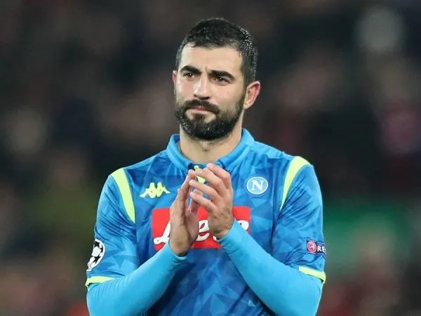 Raul Albiol Sukses Lalui Tes Medis di Villarreal