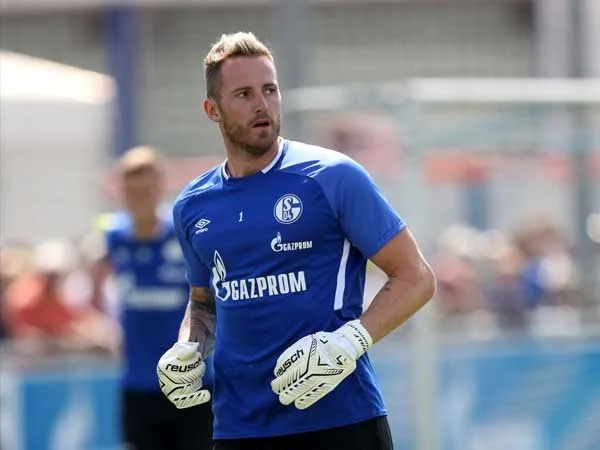 Selesaikan Kepindahan, Ralf Fahrmann Tes Medis di Norwich