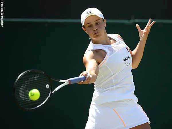 Hasil Wimbledon: Ashleigh Barty Dominasi Alison Van Uytvanck