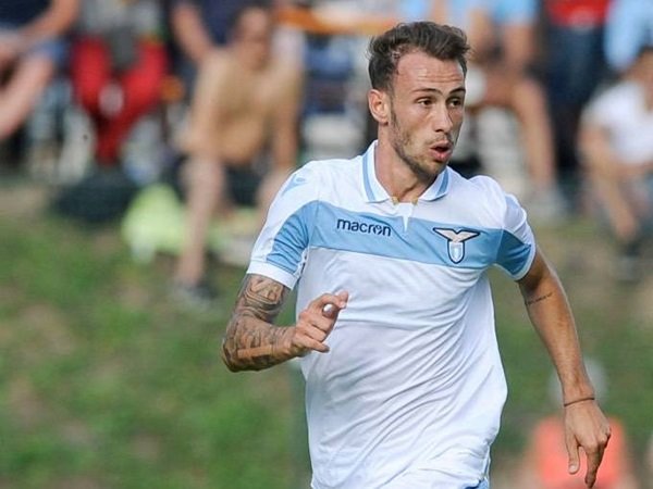 Pulang dari Venezia, Salernitana Bujuk Pemain Terpinggirkan Lazio ini