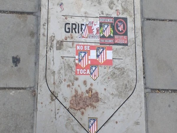 Kesal, Fans Atletico Rusak Plakat Penghormatan Griezmann di Wanda Metropolitano