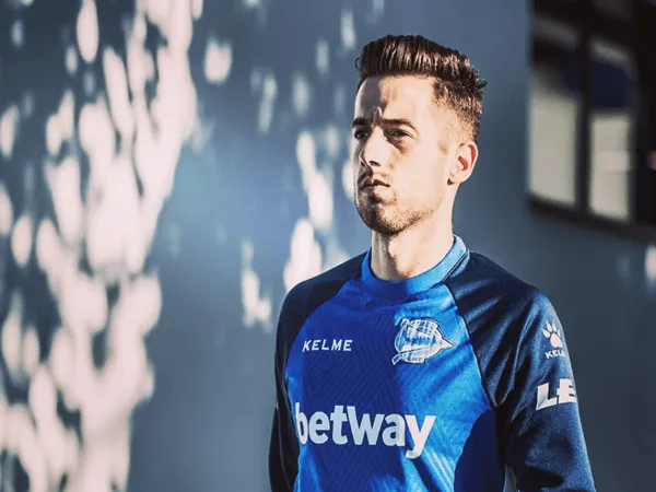 Sempat Tertunda, Jony Rodriguez Selangkah Lagi Resmi Jadi Pemain Lazio