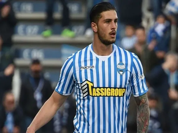 Lazio Bersaing dengan Fiorentina Dapatkan Servis Defender Torino