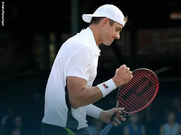 John Isner Tertatih-Tatih Lewati Tantangan Pertama Di Newport