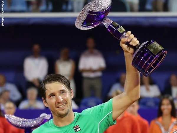 Dusan Lajovic Naik Podium Juara Di Umag
