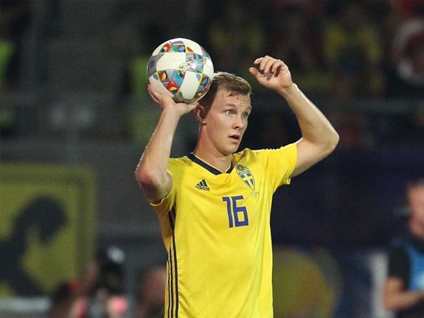 Newcastle Tertarik Datangkan Bek Kanan Swedia, Emil Krafth