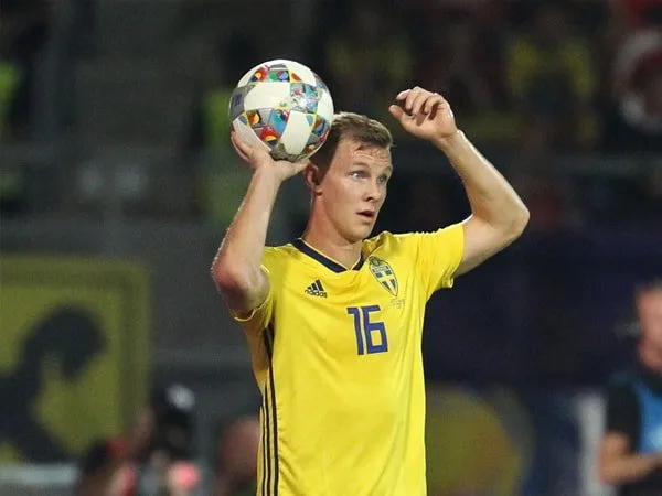 Newcastle Tertarik Datangkan Bek Kanan Swedia, Emil Krafth