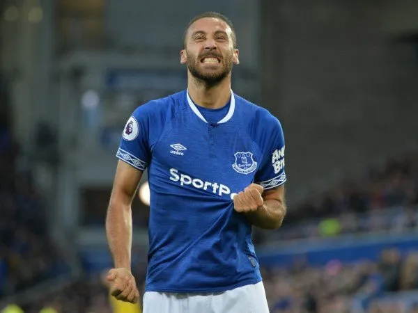 Cenk Tosun Berpeluang Pindah ke Eintracht Frankfurt