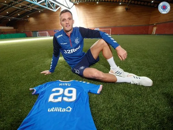 Leicester Resmi Pinjamkan Andy King ke Rangers