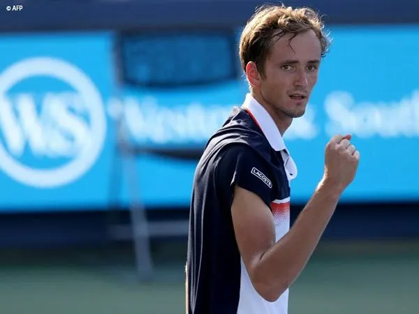 Menangi Gelar Di Cincinnati, Daniil Medvedev Debut Sebagai Petenis Peringkat 5 Besar