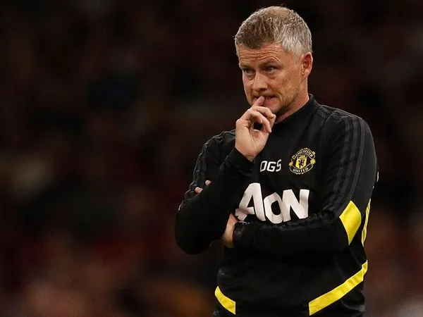 Solskjaer Akui Stok Bek Tengah Man United Terlalu Banyak