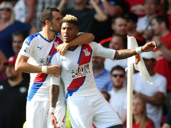 Van Aanholt Mengaku Puas Usai Permalukan Man United