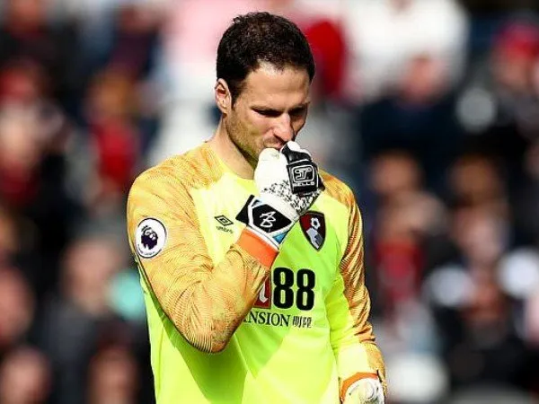 Begovic Tuntut Kepastian Masa Depannya di Bournemouth