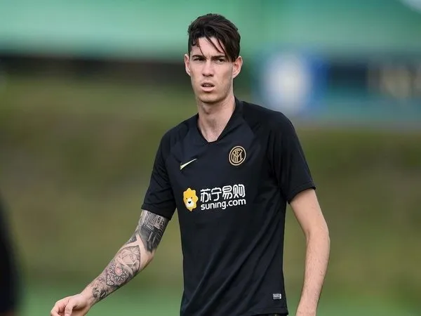 Inter Tolak Pendekatan Parma Untuk Gaet Alessandro Bastoni
