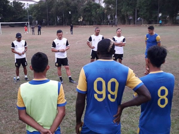 Yeyen Tumena Pelajari Kekuatan Persebaya Surabaya