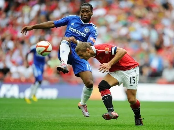 Nemanja Vidic Bicara Soal Rivalitasnya dengan Didier Drogba