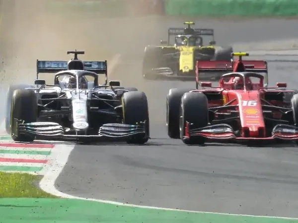 Penjelasan Dibalik Bendera Hitam Putih Yang Dikibarkan Kepada Leclerc