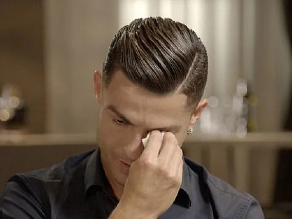 Cristiano Ronaldo Emosional Bahas Penyesalan Tentang Ayahnya