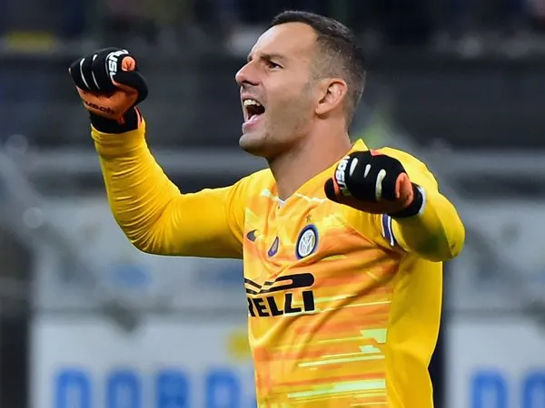 Handanovic Klaim Inter Memang Layak Raih Kemenangan di Derby Milano
