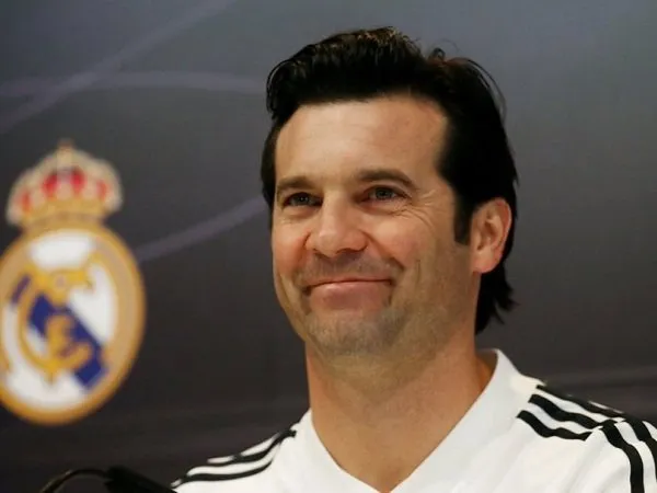 Santiago Solari Buka Kemungkinan Latih Tim Premier League