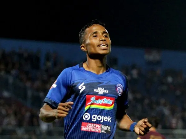 Perjuangan Ridwan Tawainella Bersama Arema FC Berbuah Manis