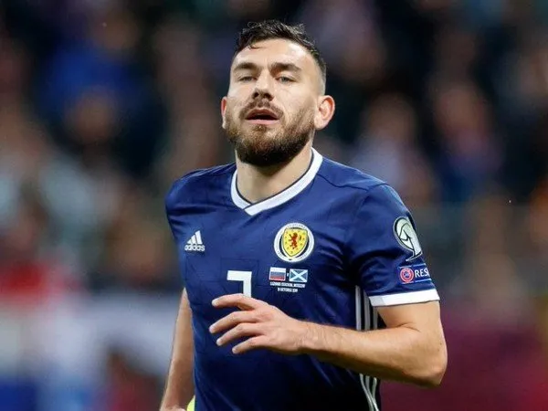 Robert Snodgrass Pensiun dari Timnas Skotlandia