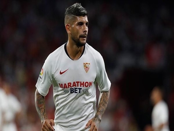 Dua Raksasa Turki Rebutan Servis Ever Banega