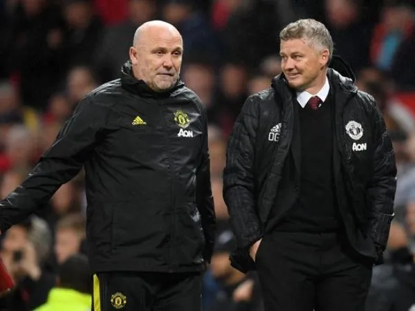 Phelan Tak Ingin Menakuti MU Dengan Rekaman Laga Liverpool