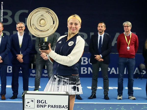 Jelena Ostapenko Akhiri Puasa Gelar Di Luksemburg