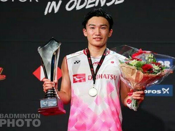 Kento Momota Juara Denmark Open 2019