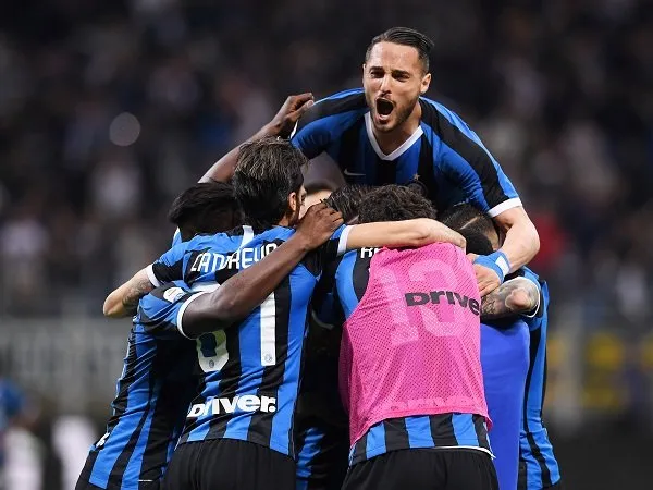 Inter vs Dortmund. Duel Raksasa yang Sama-sama Pincang