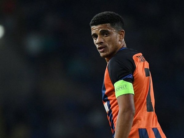 Agen Ungkap Detail Kandasnya Transfer Taison Ke Milan