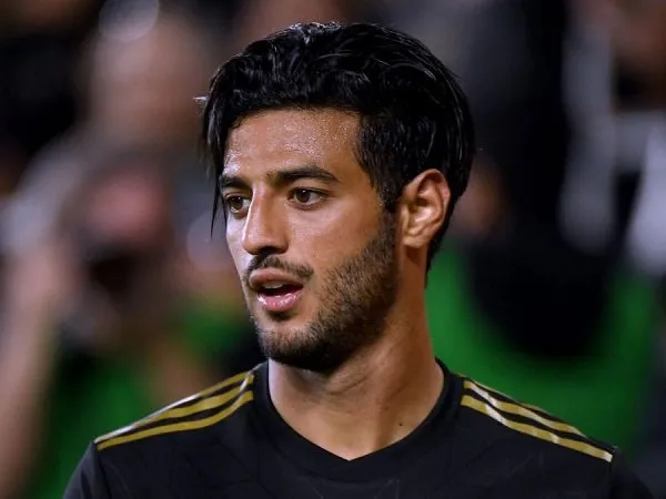 Carlos Vela Masih Tertarik untuk Gabung Barcelona