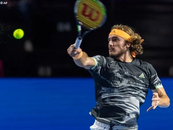 Stefanos Tsitsipas Bertahan Dari Gempuran Ricardas Berankis Di Basel