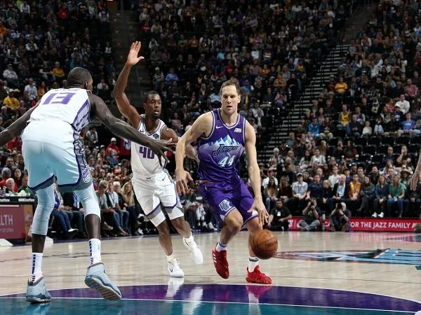 Bermain Buruk, Kings Kalah Telak Dari Jazz