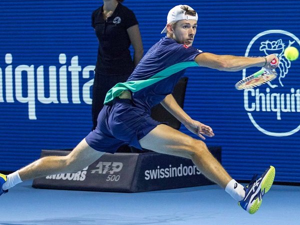 Bermandikan Keringat, Alex De Minaur Bukukan Satu Tempat Di Final Basel