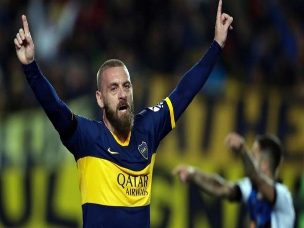 Direktur Boca Juniors Yakin De Rossi Hormati Kontraknya Bersama Klub